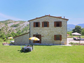 Magnificent Mansion in Apecchio with Swimming Pool